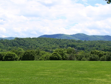 Mountain_Home_main_lawn